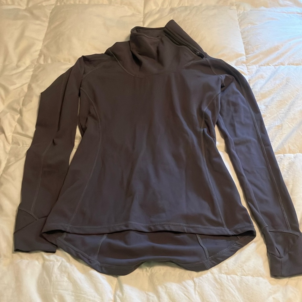Ptula Running Pullover.